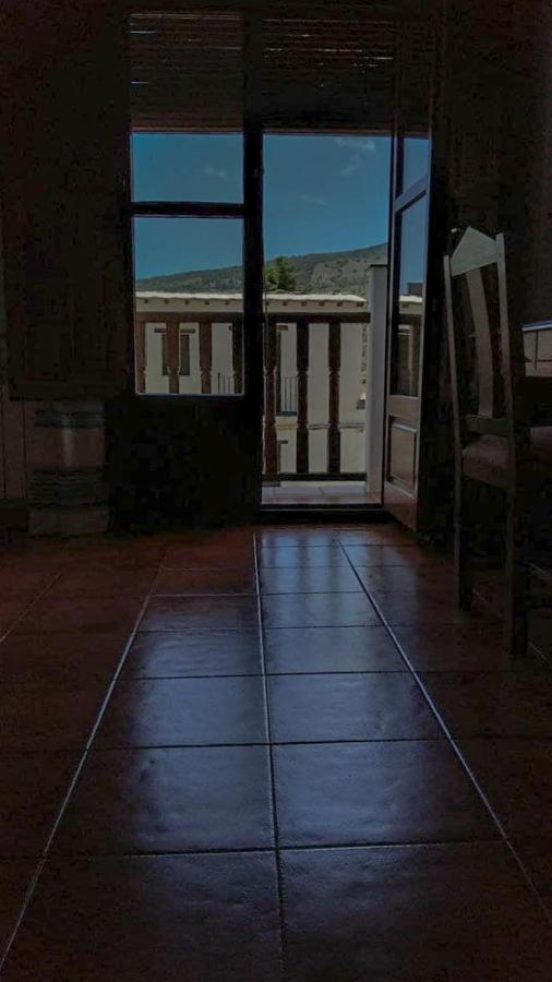 Hostal El Cascapenas De La Alpujarra كابيليرا المظهر الخارجي الصورة